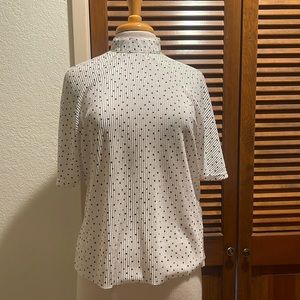 Jacqueline deYong polka dotted top